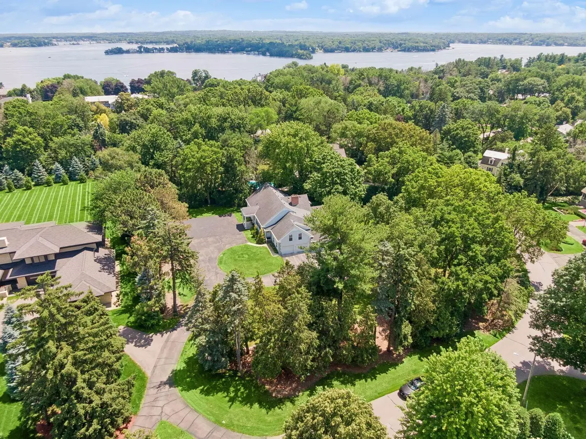 480 Highcroft Road, Wayzata, MN 55391 - #1