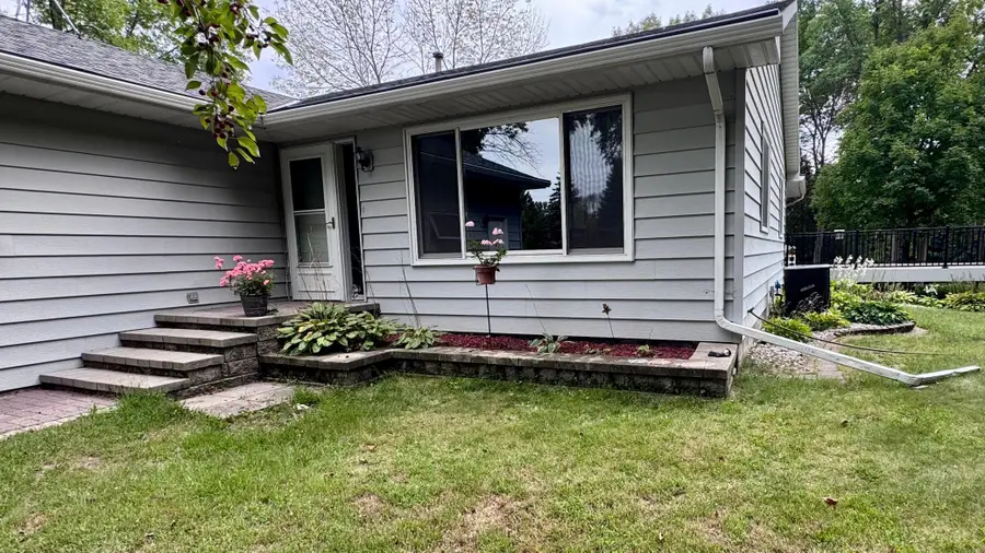 301 Myrick Street, Le Sueur, MN 56058 - #3