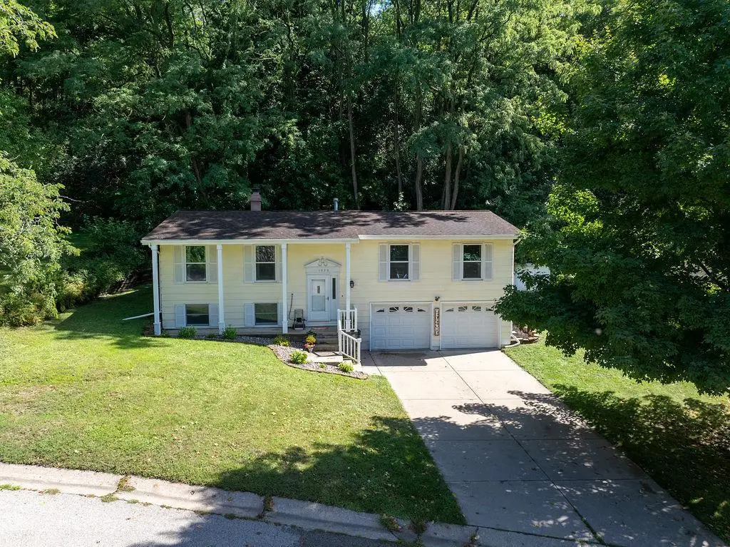 1026 Glen Echo Road, Winona, MN 55987 - #1