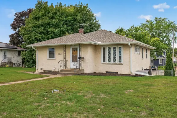 1042 6th Avenue S, South Saint Paul, MN 55075
