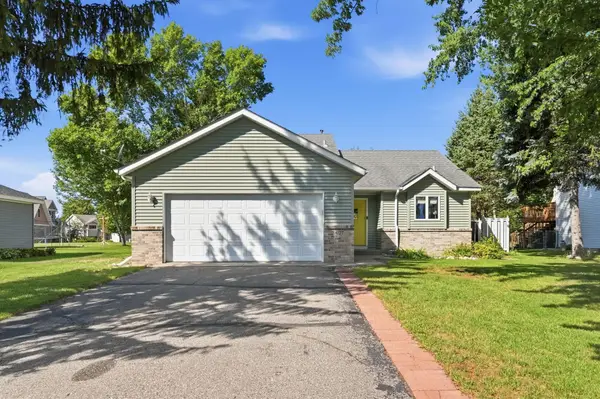 407 12th Avenue N, Sartell, MN 56377