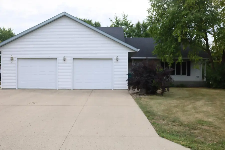 407 Siemers Court, Breckenridge, MN 56520 - #2
