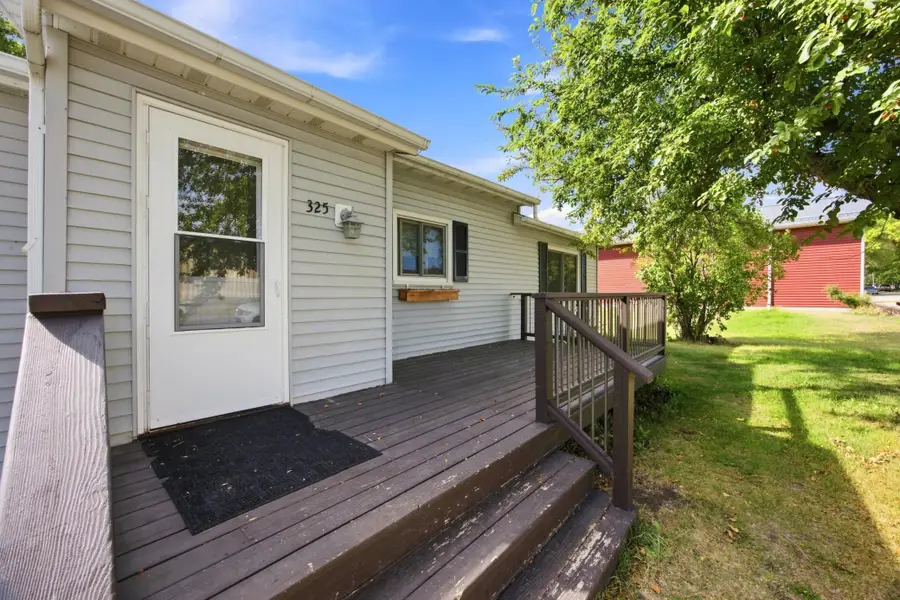 325 3rd Avenue W, Halstad, MN 56548 - #3