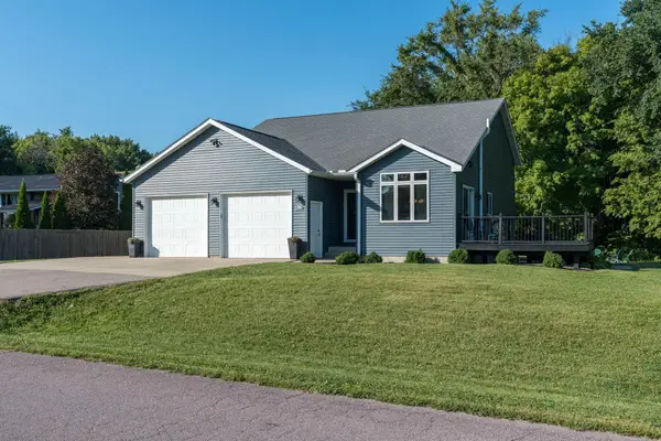 200 Mapleridge Drive, Mankato, MN 56001
