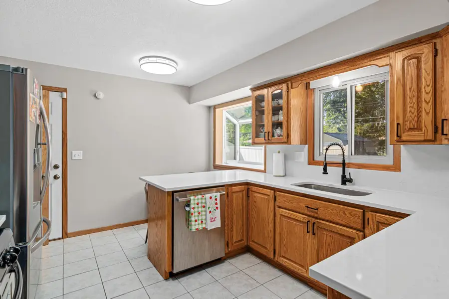 6810 Brookview Drive Ne, Fridley, MN 55432 - #3