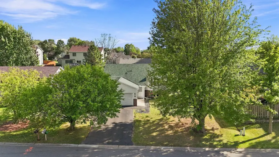 6665 13th Street Court N, Oakdale, MN 55128 - #3