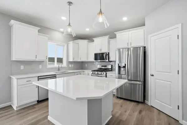 921 Buffalo Street Nw, Delano, MN 55328