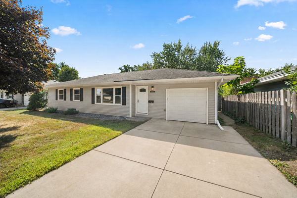 6809 Dudley Avenue N, Crystal, MN 55428