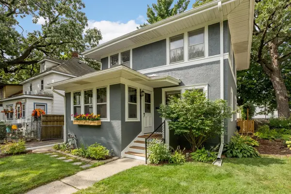 877 Howell Street N, Saint Paul, MN 55104