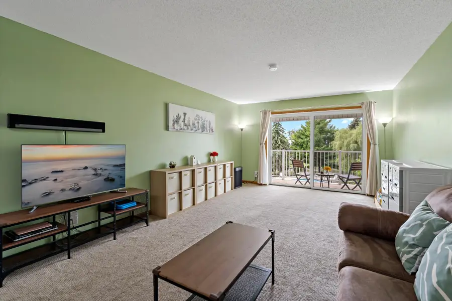 132 Demont Avenue E #325, Little Canada, MN 55117 - #2