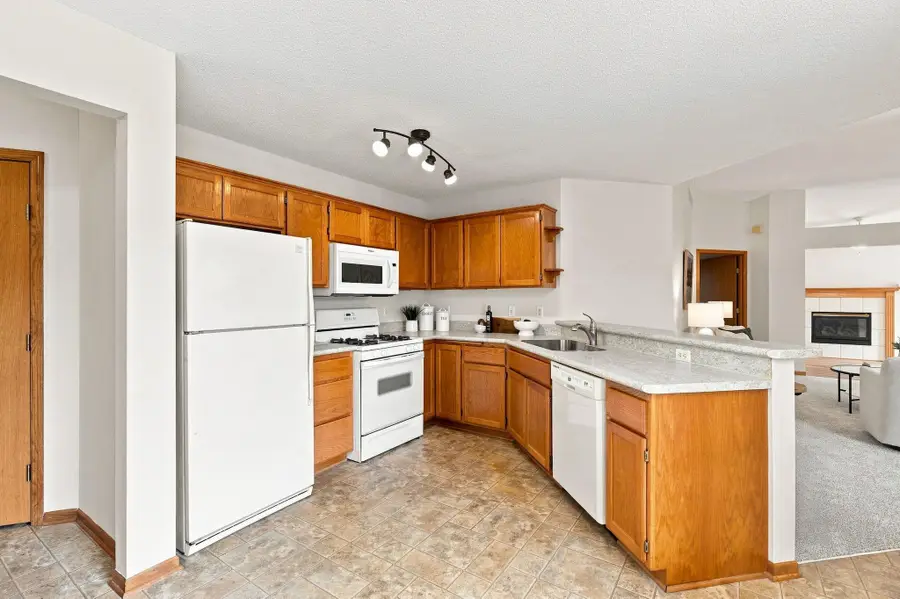 8521 Telford Lane, Brooklyn Park, MN 55443 - #3