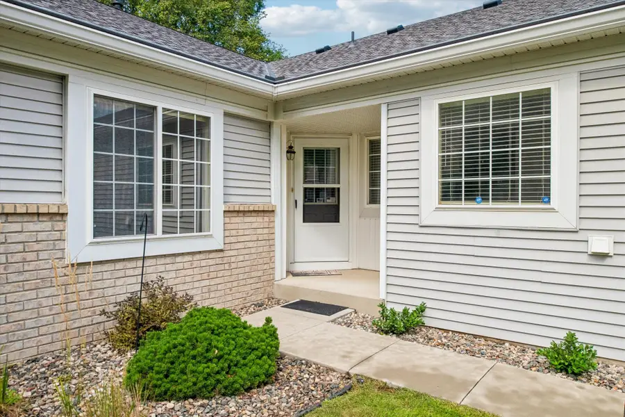 13048 Falcons Way, Savage, MN 55378 - #2