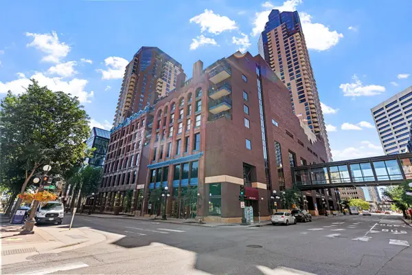 198 6th Street E #501, Saint Paul, MN 55101