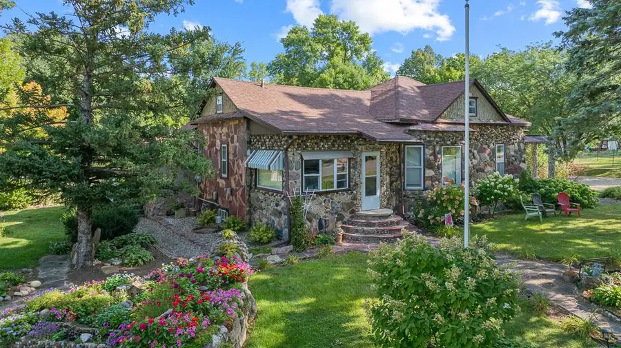 200 N Park Street, Hendricks, MN 56136 - #2