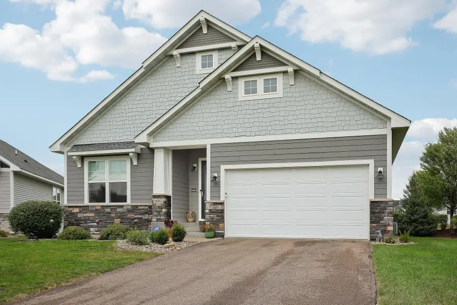 9082 Jade Circle N, Lake Elmo, MN 55042 - #2