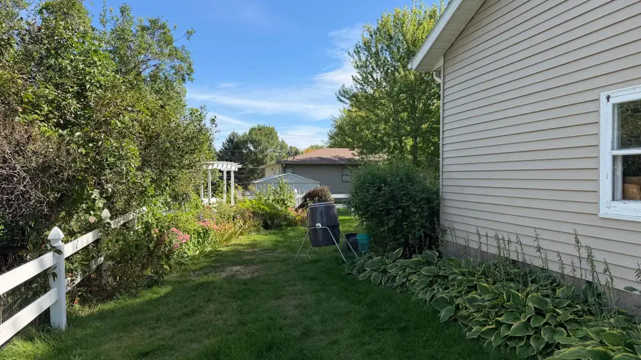 819 S Martin Street, Fergus Falls, MN 56537 - #3