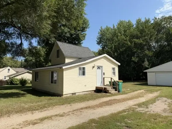 323 S Donnelly Avenue, Litchfield, MN 55355
