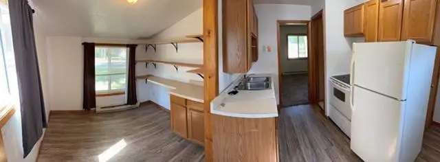 323 S Donnelly Avenue, Litchfield, MN 55355 - #3