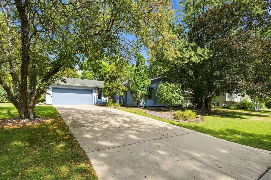 10900 Hyland Terrace, Eden Prairie, MN 55344 - #2