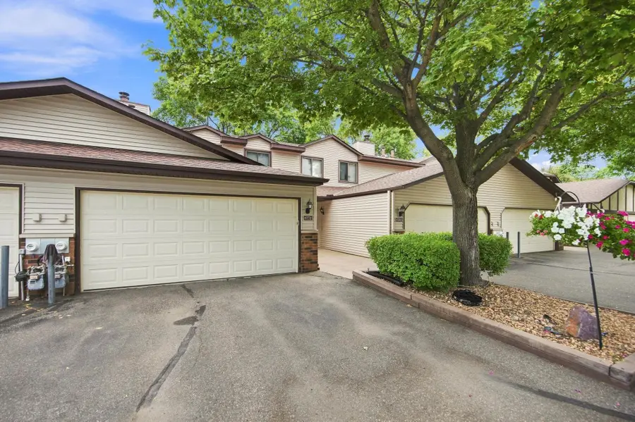 8772 Maplebrook Parkway N, Brooklyn Park, MN 55445 - #2
