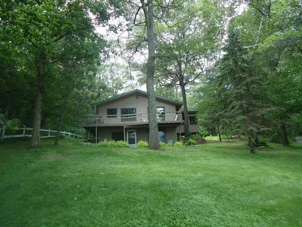 27600 W Twin Lake Drive, Pequot Lakes, MN 56472