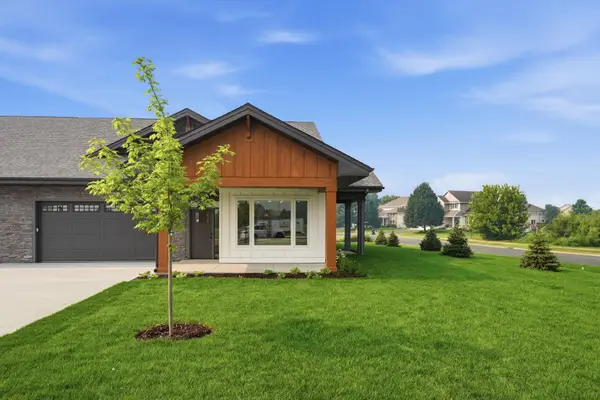 16309 Esprit Court, Lakeville, MN 55044