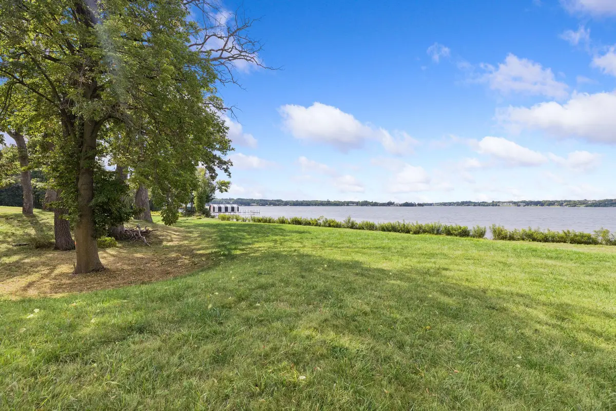 555 Bushaway Road, Wayzata, MN 55391 - #1