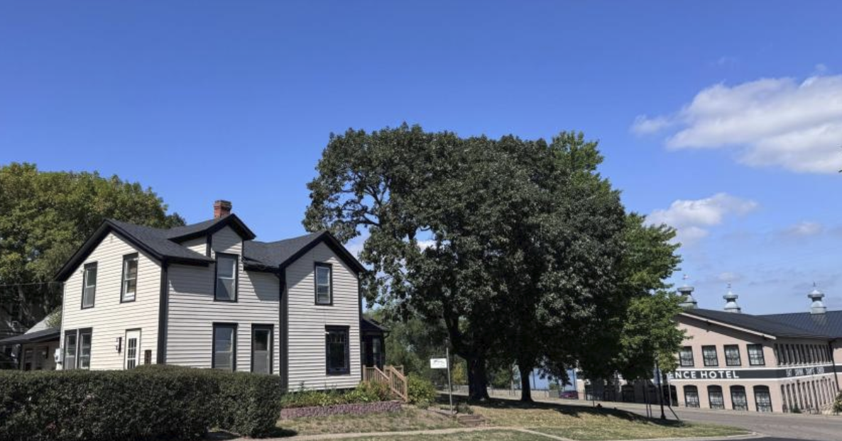 206 Eddy Street, Hastings, MN 55033 - #1