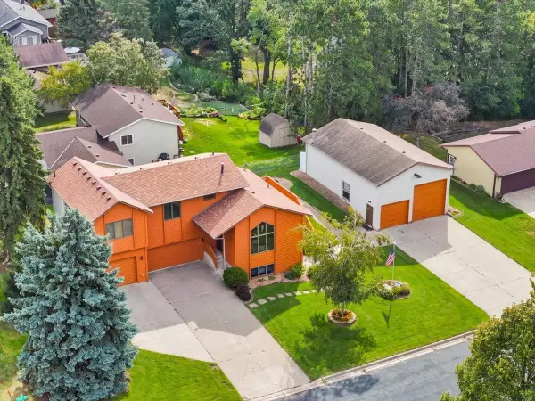 8006 Cooper Avenue, Inver Grove Heights, MN 55076