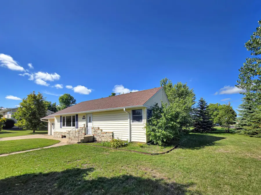 800 King Avenue Sw, Wadena, MN 56482 - #2