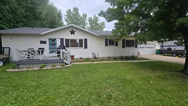 197 2nd Street Ne, Clarks Grove, MN 56016