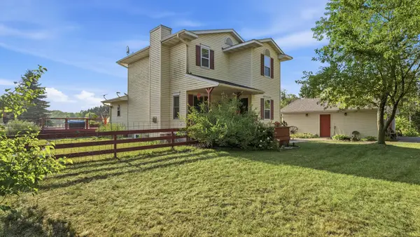 25921 Jivaro Street Nw, Isanti, MN 55040