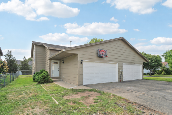 301 Cari Park Lane, Hastings, MN 55033
