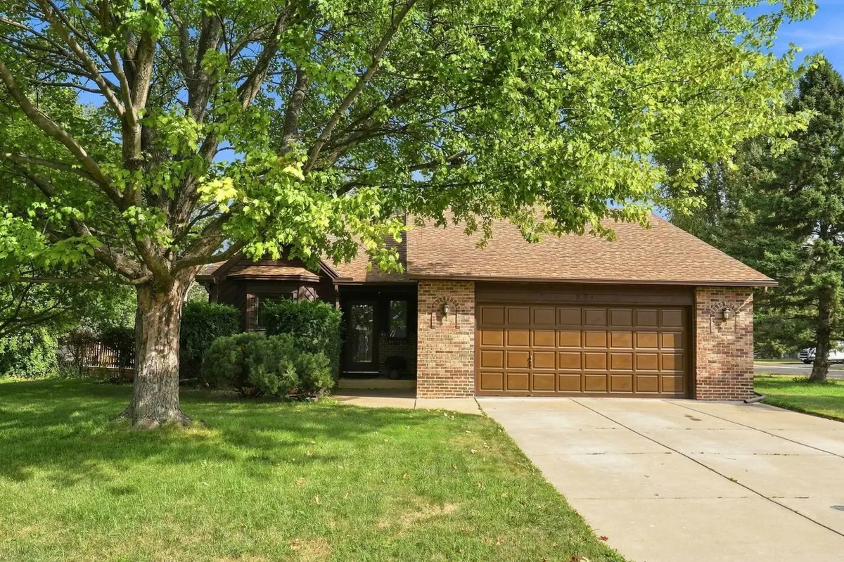 651 Allen Avenue, Little Canada, MN 55117 - #1