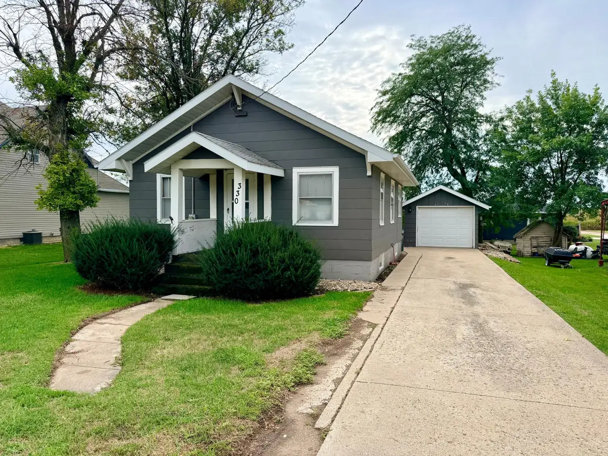 330 E 4th Street, Lismore, MN 56155 - #1