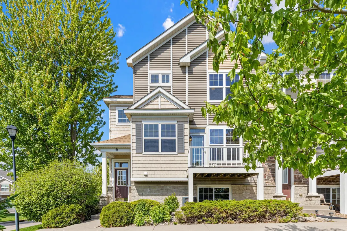 1802 Colonial Lane #1, Chanhassen, MN 55317 - #1