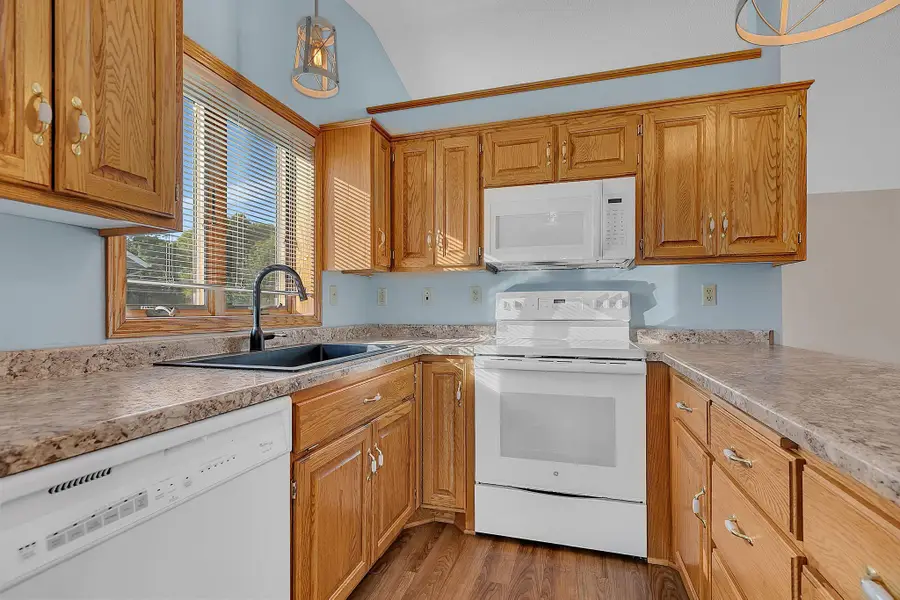 1290 4th Avenue Nw, Milaca, MN 56353 - #2