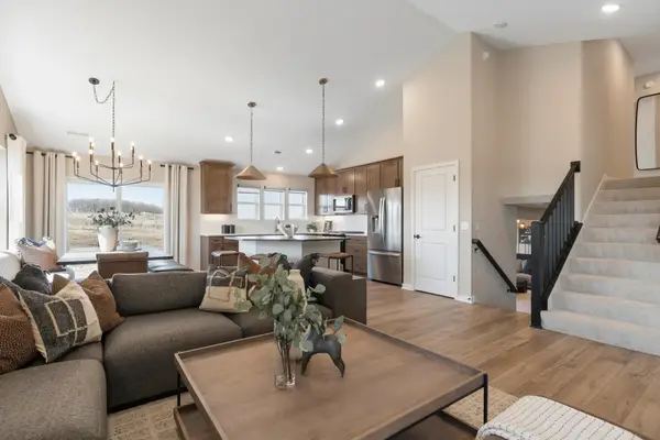 1788 Tamarack Road, Shakopee, MN 55379