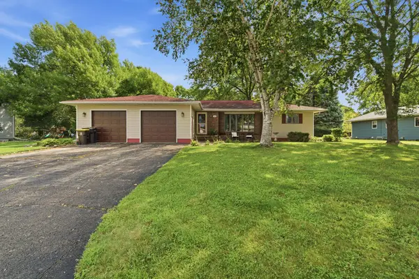 403 9th Avenue Sw, Wells, MN 56097