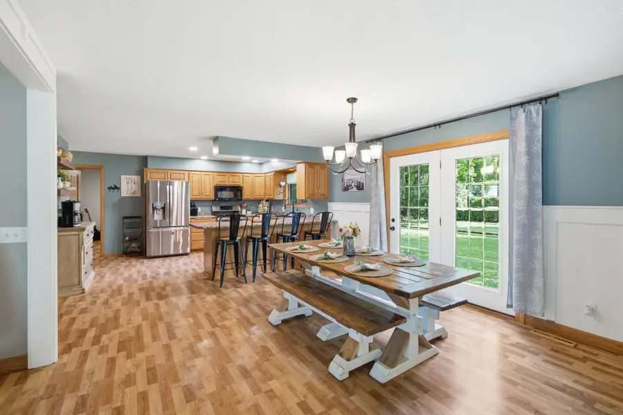 403 9th Avenue Sw, Wells, MN 56097 - #3
