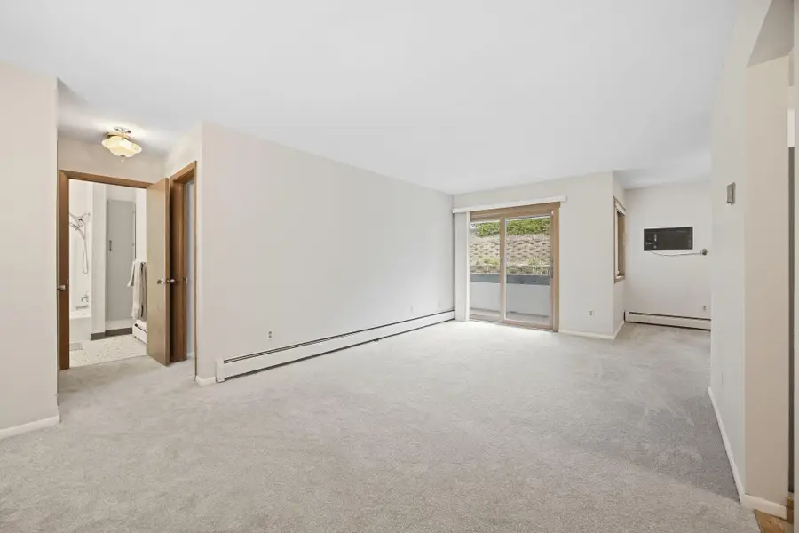 8242 Feemont Avenue S #B, Bloomington, MN 55420 - #3