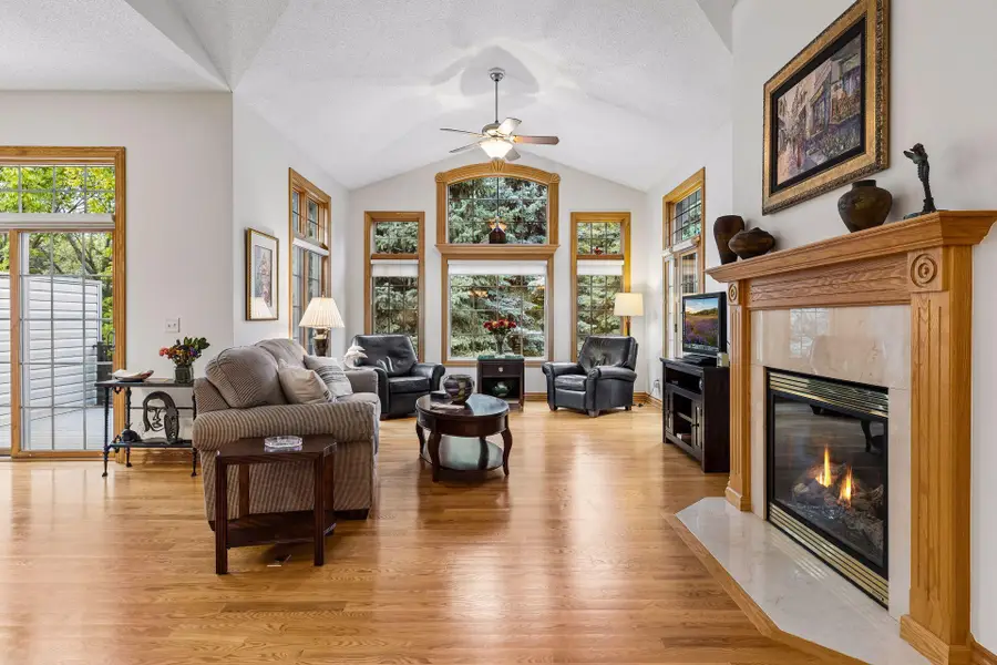 10162 Chestnut Circle N, Brooklyn Park, MN 55443 - #3