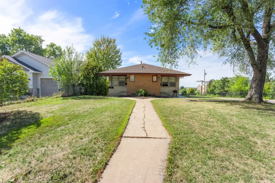 4656 Polk Street Ne, Columbia Heights, MN 55421 - #2