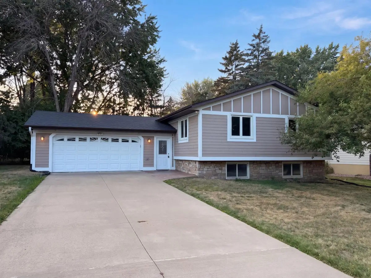 1896 Richal Drive, Woodbury, MN 55125 - #1