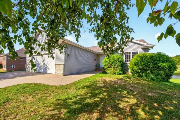 810 7th Avenue Sw, Pine Island, MN 55963