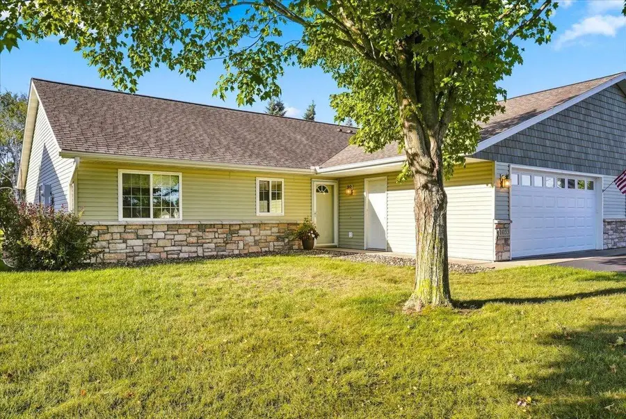 1053 W Ridge Court, New Richmond, WI 54017 - #2