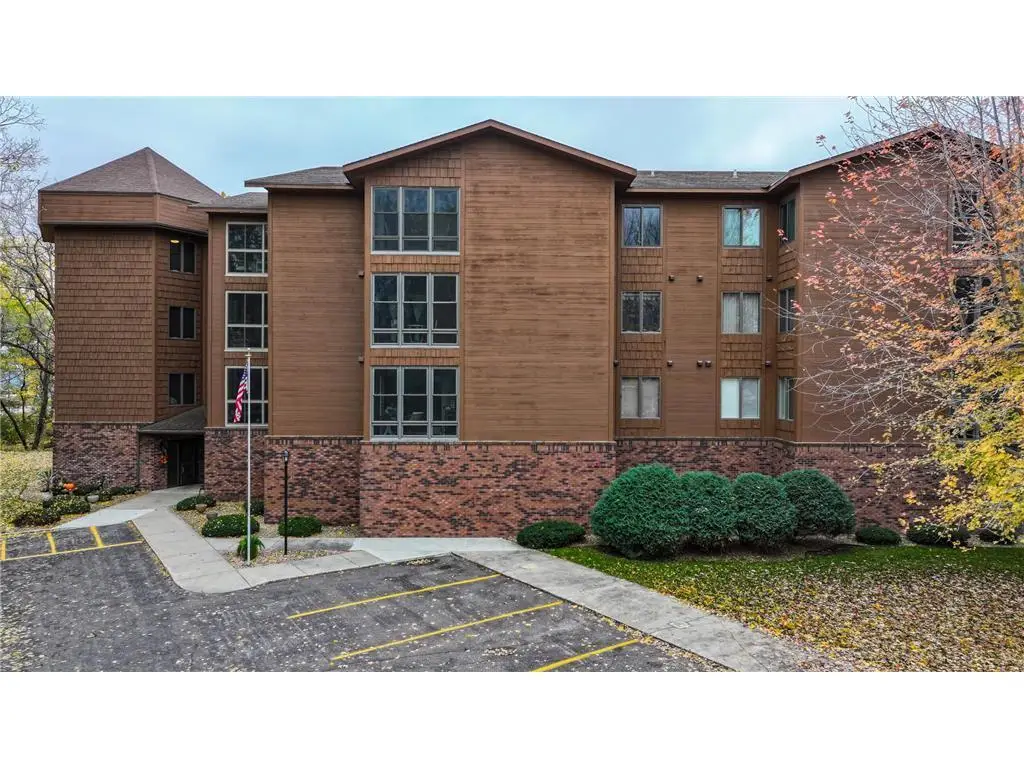 415 S 4th Street #D3, Marshall, MN 56258 - #1