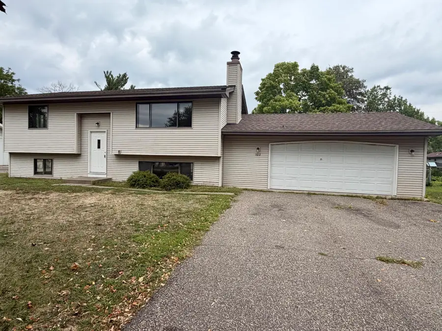 1612 69th Avenue N, Brooklyn Center, MN 55430 - #2