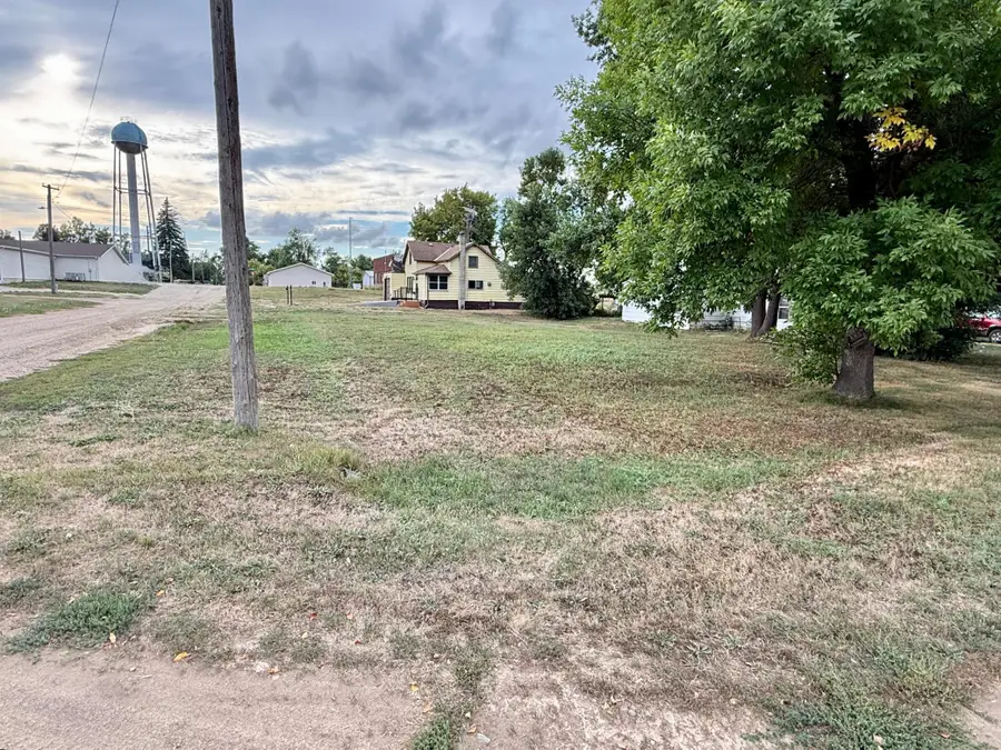 707 2nd Street S, Tower City, ND 58071 - #2
