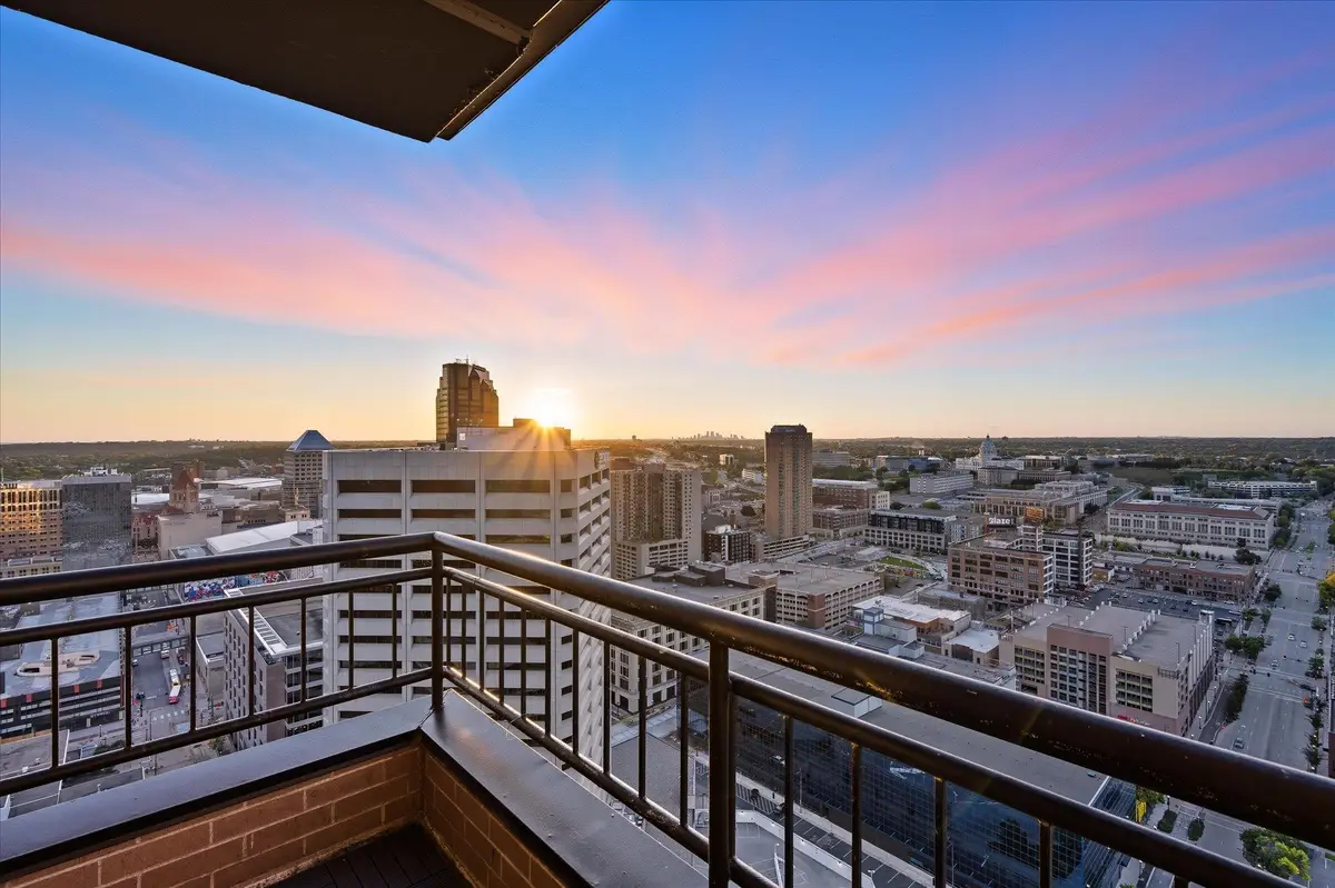 168 6th Street E #3501/3506, Saint Paul, MN 55101 - #1